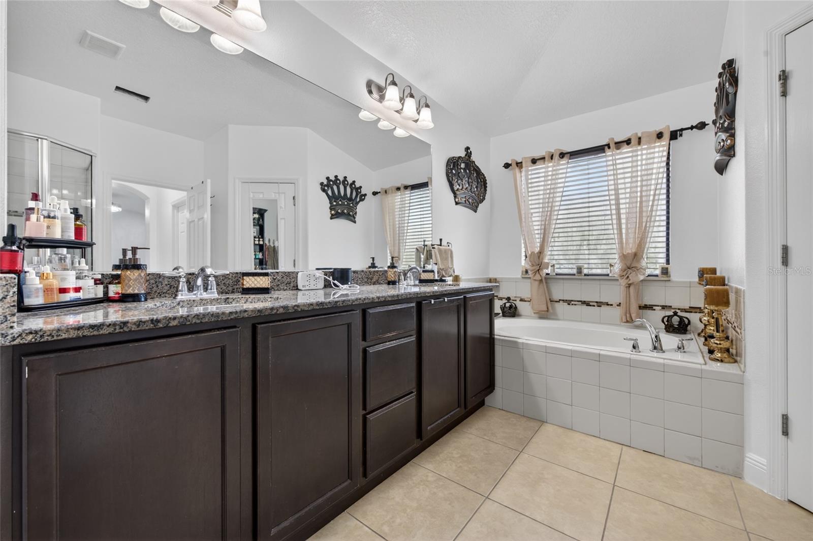 OAK HURST GOLF ESTATES - Residential