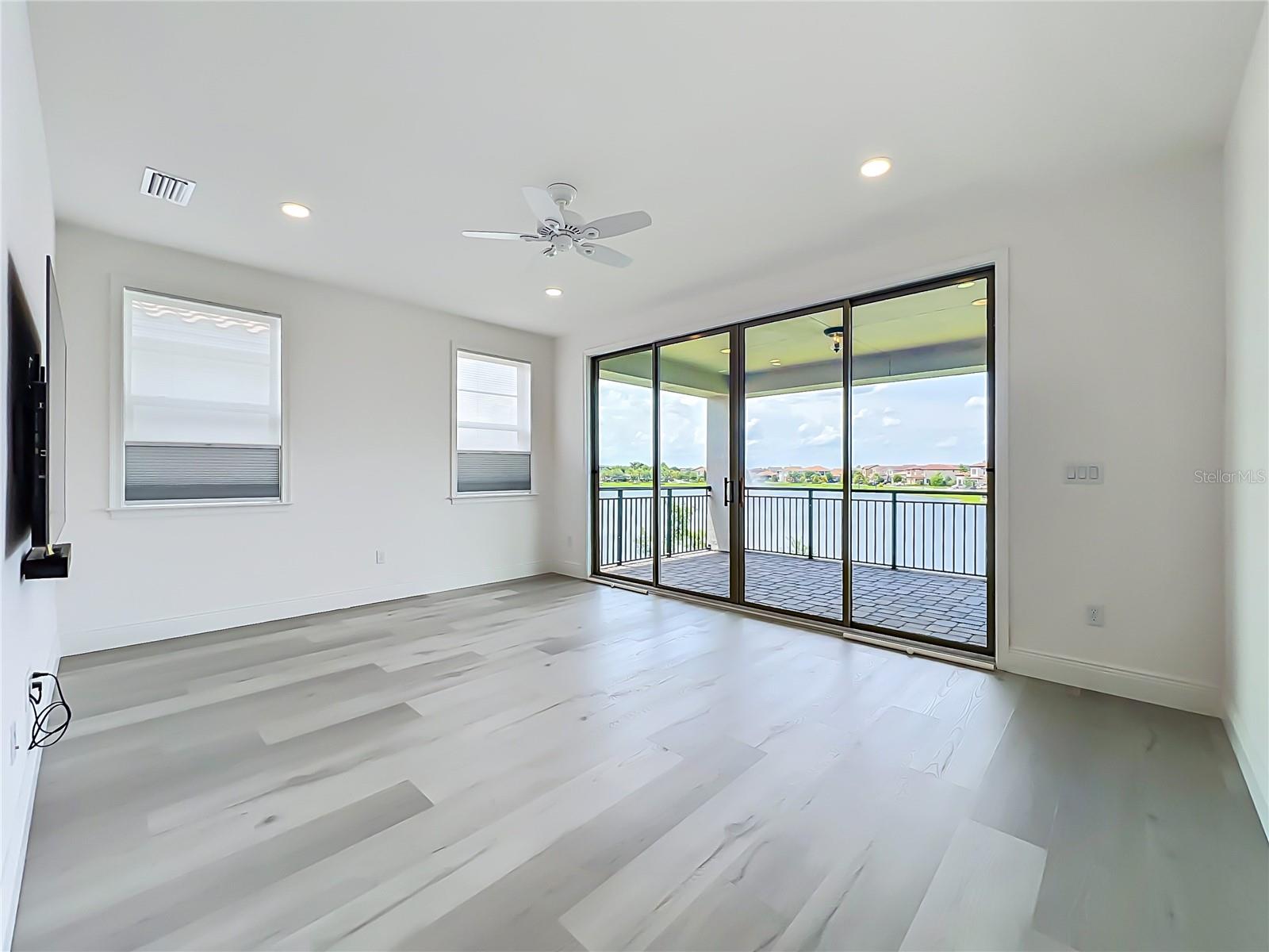 EAGLE CREEK - Residential