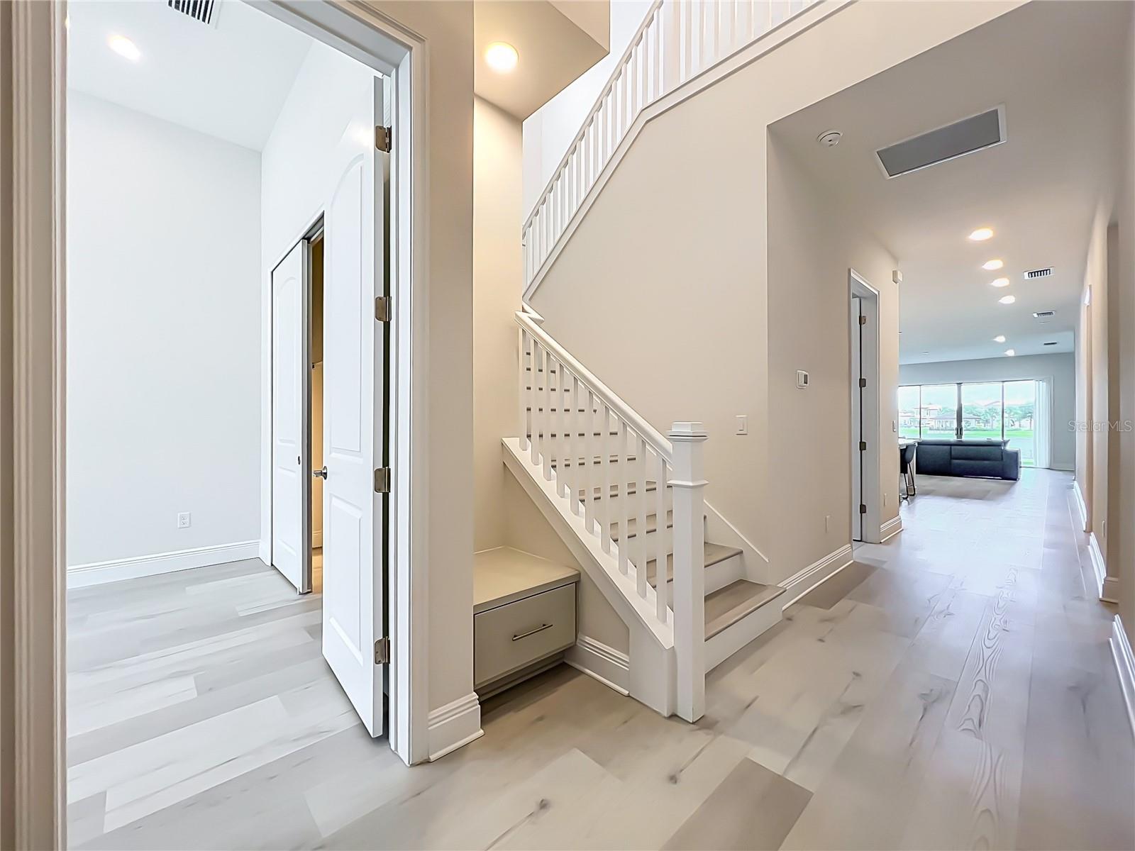 EAGLE CREEK - Residential