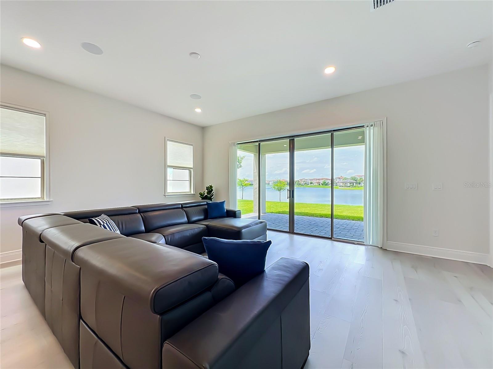 EAGLE CREEK - Residential