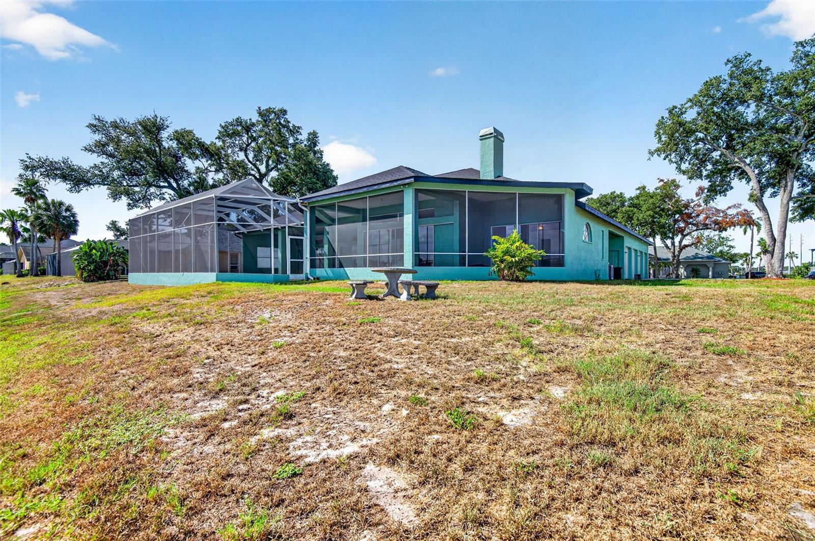 RIVERLACHEN - Residential