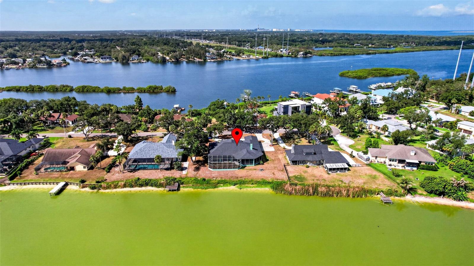 RIVERLACHEN - Residential