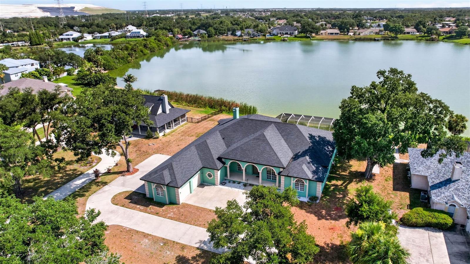 RIVERLACHEN - Residential
