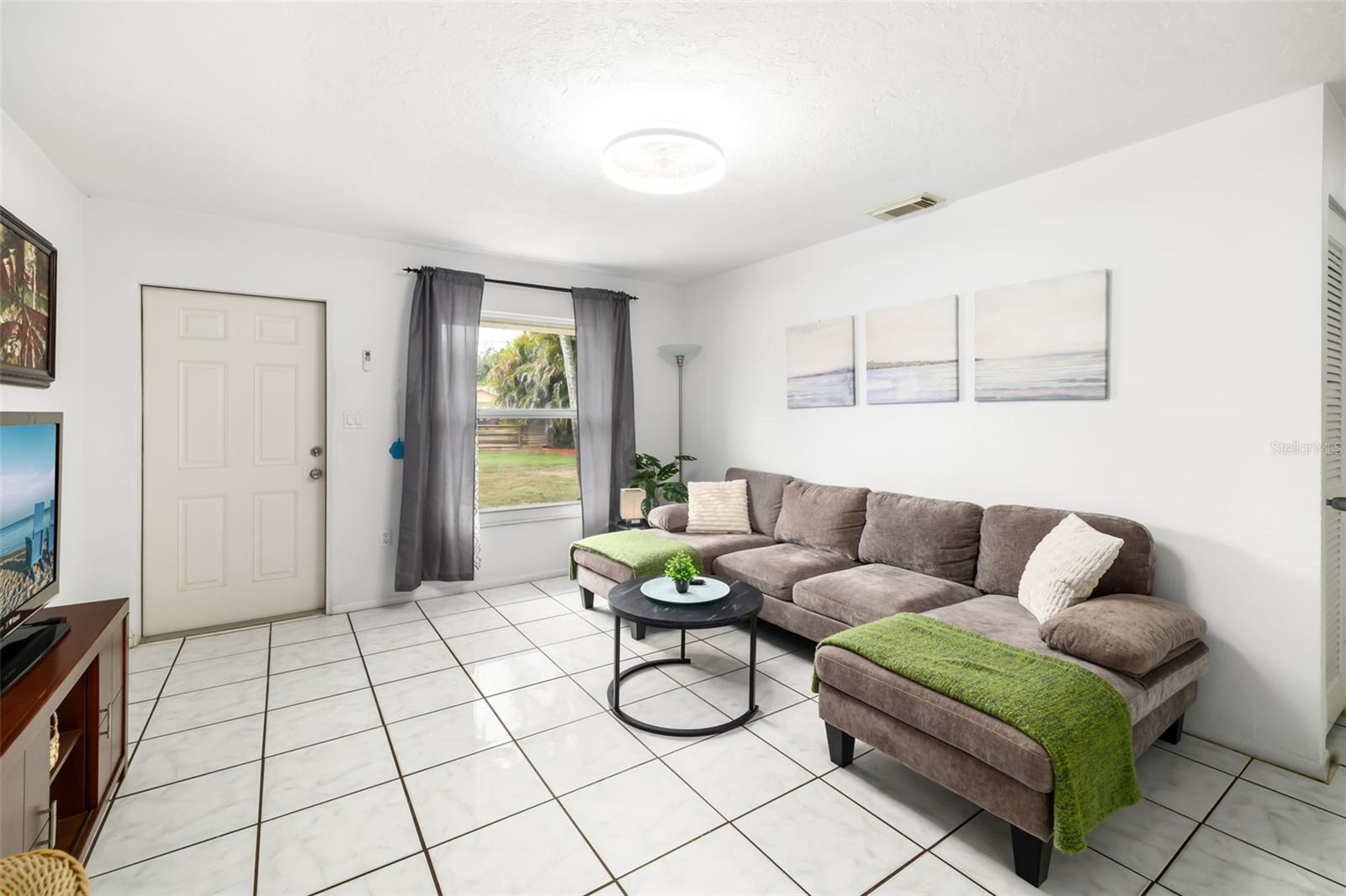 GROVE PARK - Residential Income