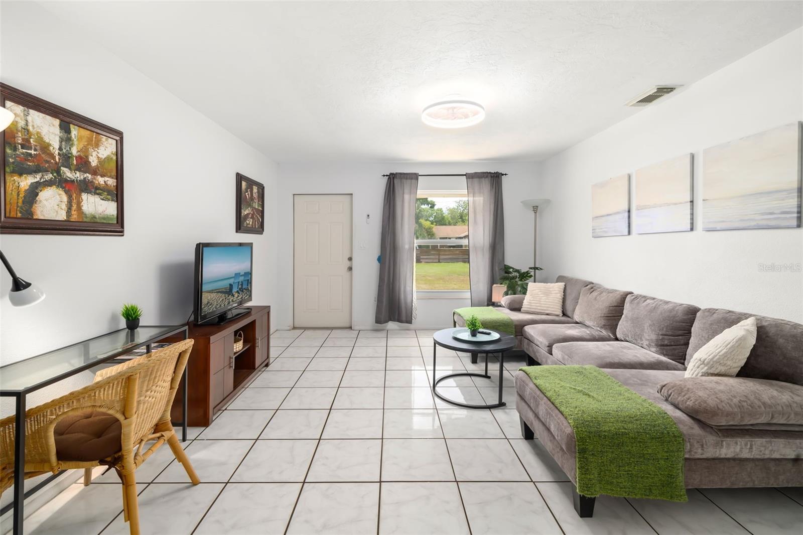 GROVE PARK - Residential Income