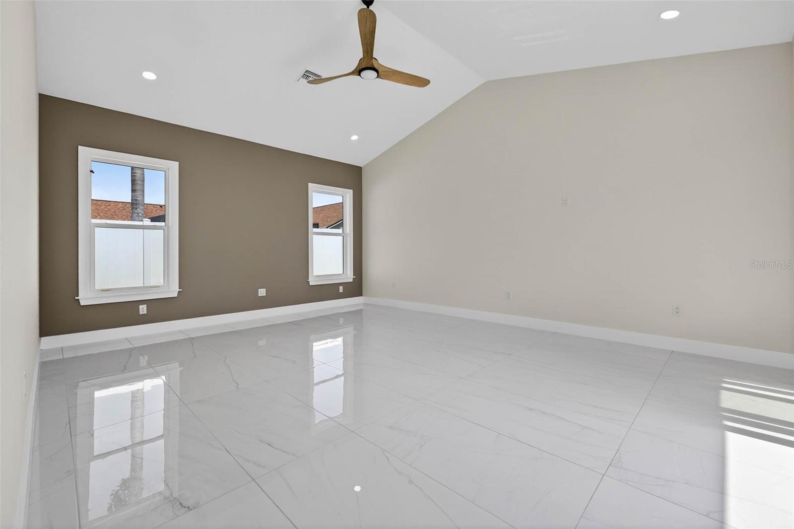 COLLINS ESTATES PH I - Residential