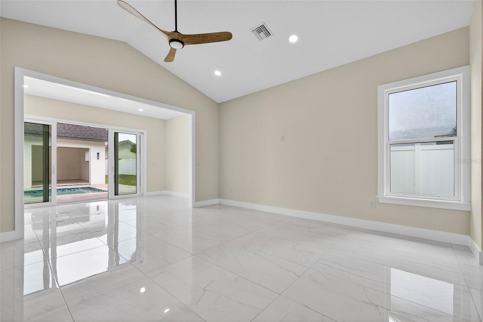 COLLINS ESTATES PH I - Residential