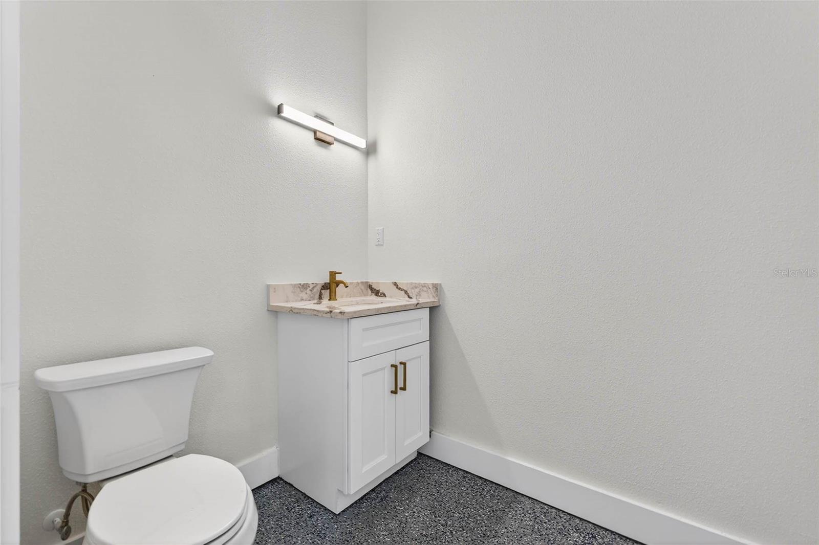 COLLINS ESTATES PH I - Residential