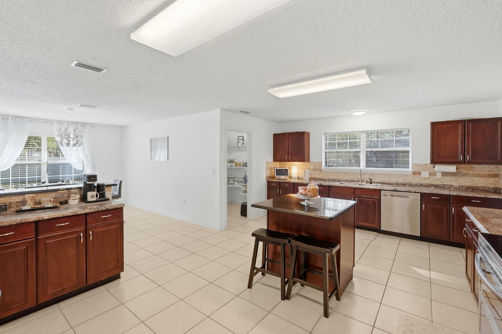PALM COAST SEC 33 - Residential Lease
