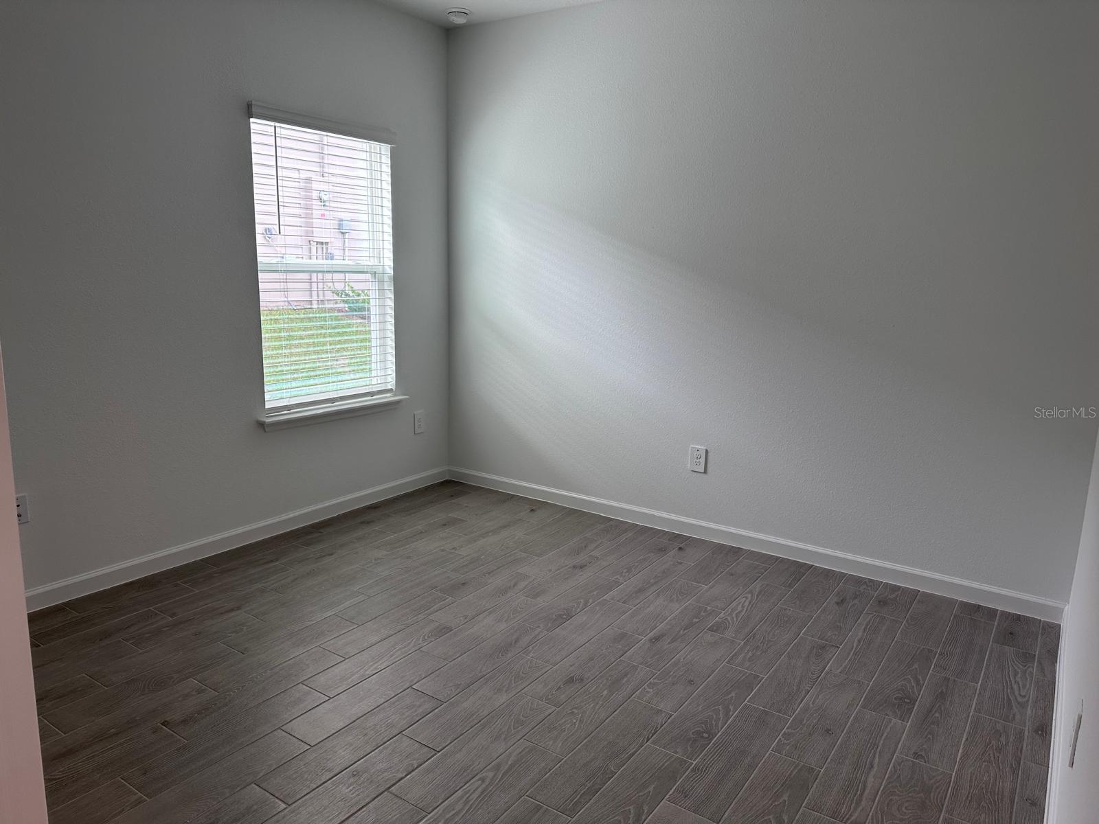CONVERGENCE RESEARCH PARK - Residential Lease