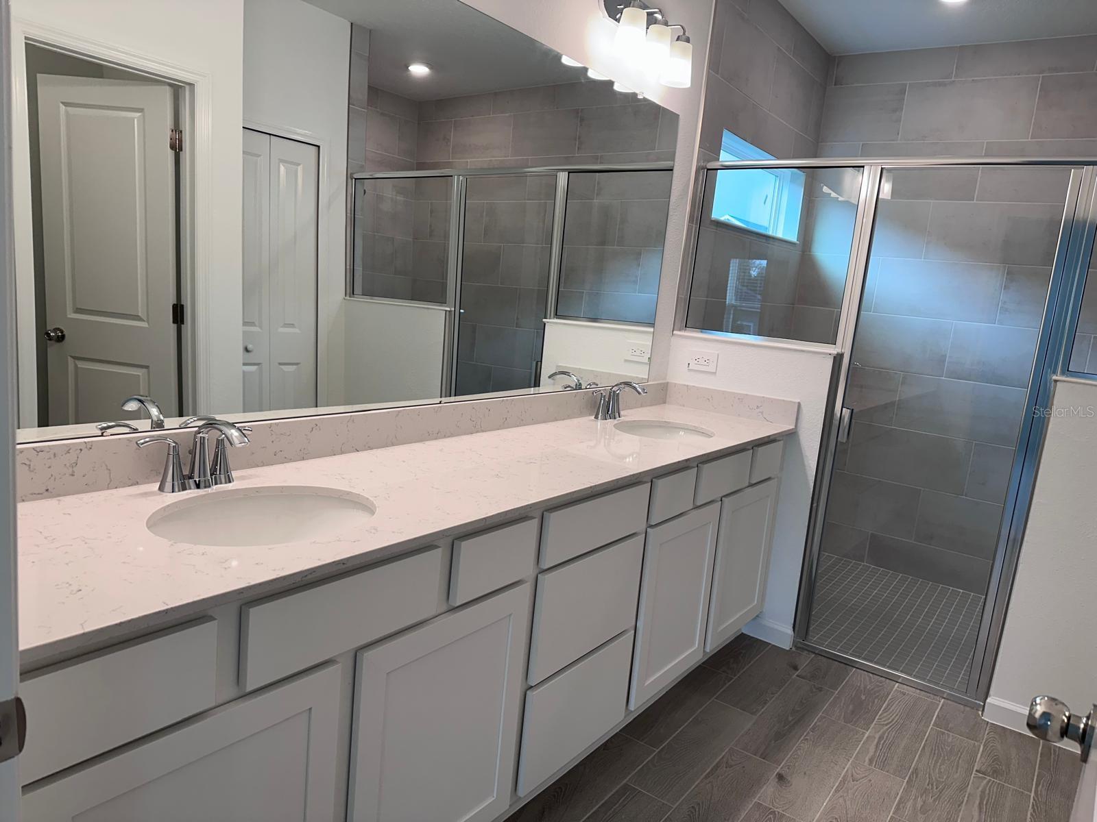 CONVERGENCE RESEARCH PARK - Residential Lease
