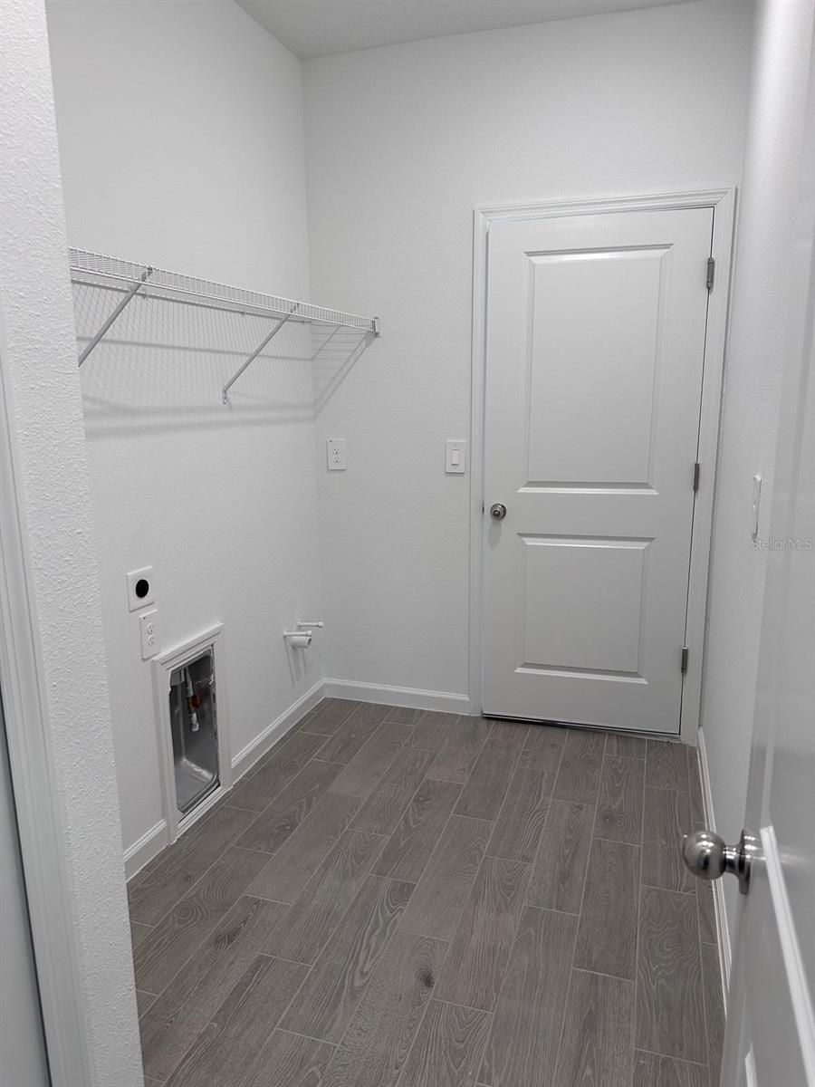 CONVERGENCE RESEARCH PARK - Residential Lease