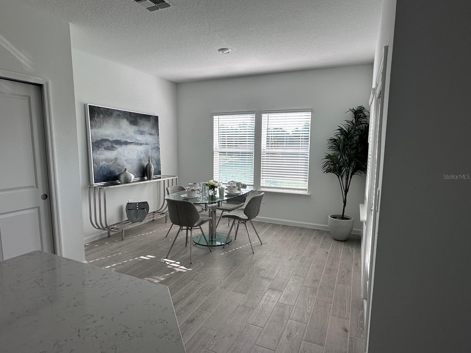 CONVERGENCE RESEARCH PARK - Residential Lease