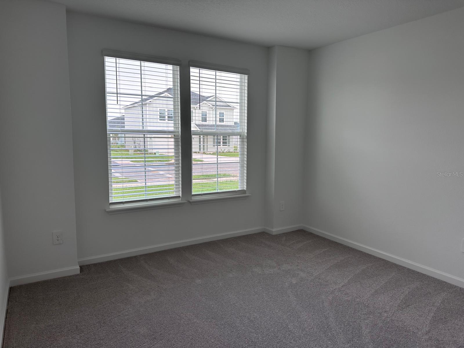 CONVERGENCE RESEARCH PARK - Residential Lease