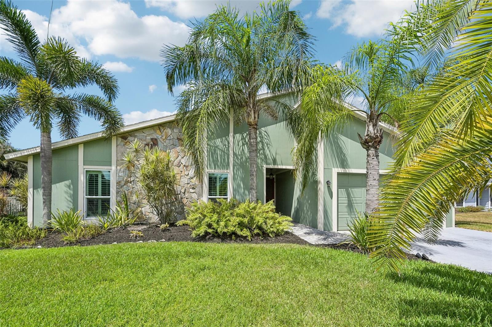 GLENBROOKE - Residential