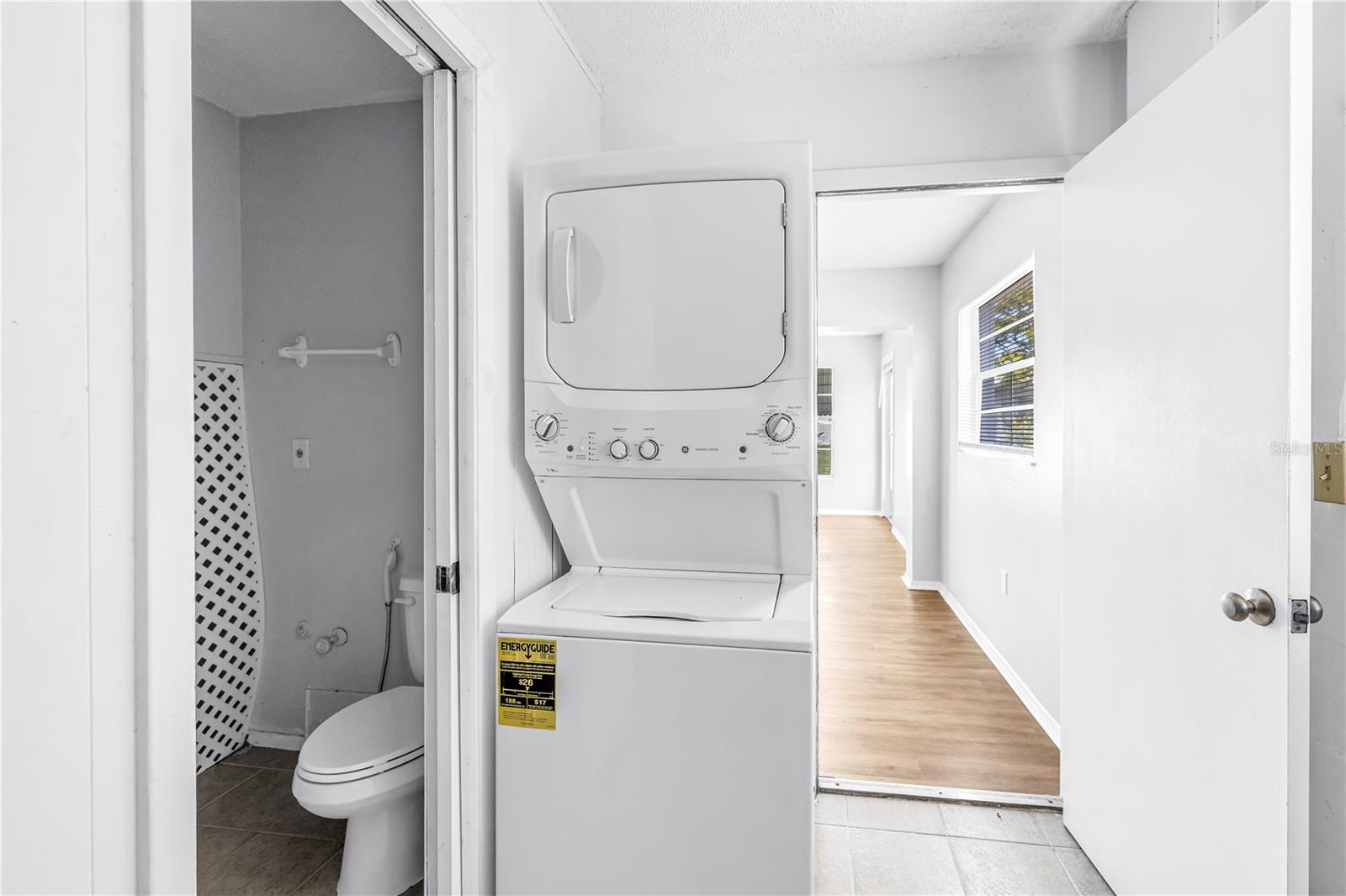 RIVER ISLES UNIT 2 - Residential