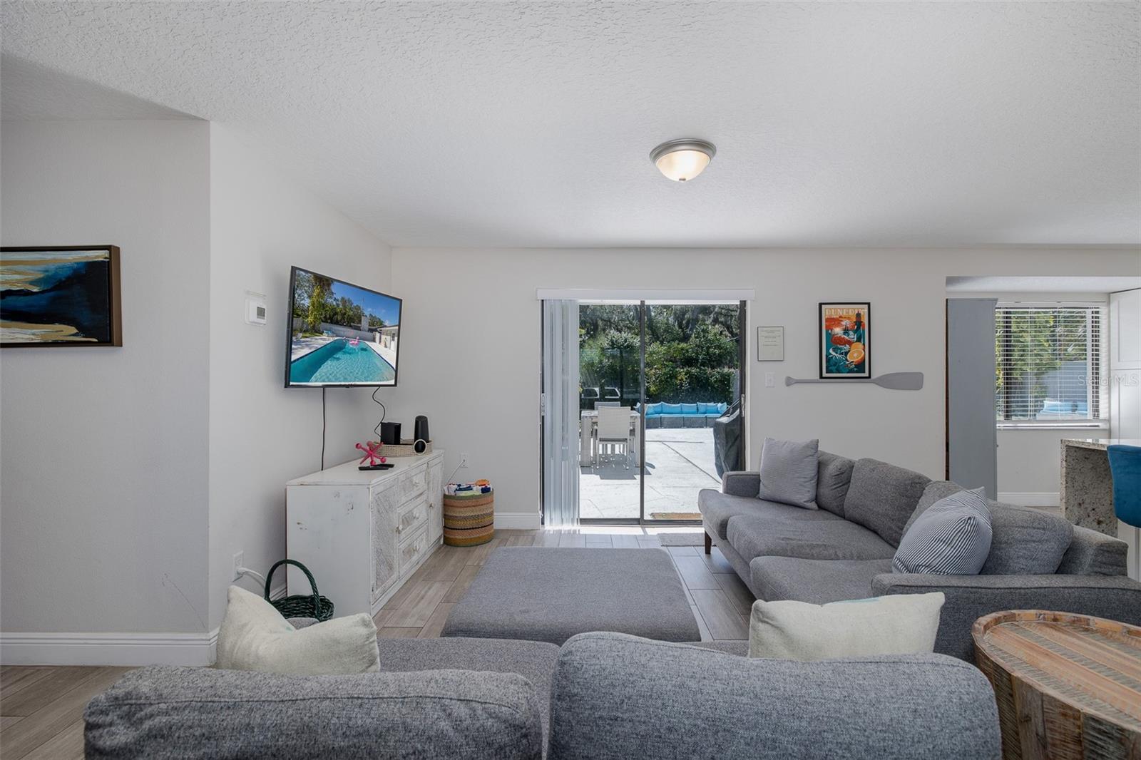 DE SOTO ESTATES - Residential