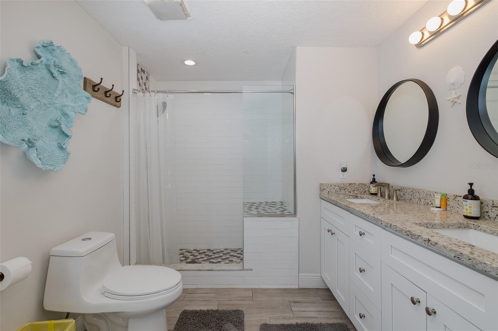 DE SOTO ESTATES - Residential