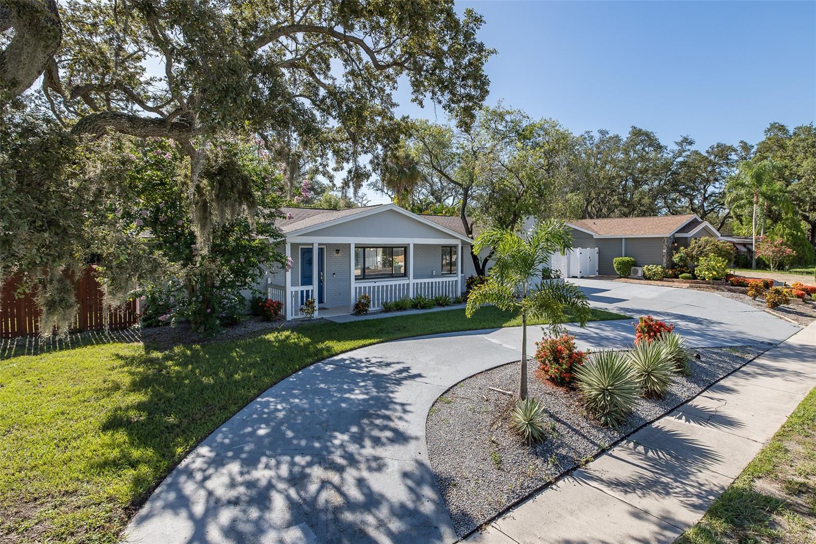 DE SOTO ESTATES - Residential
