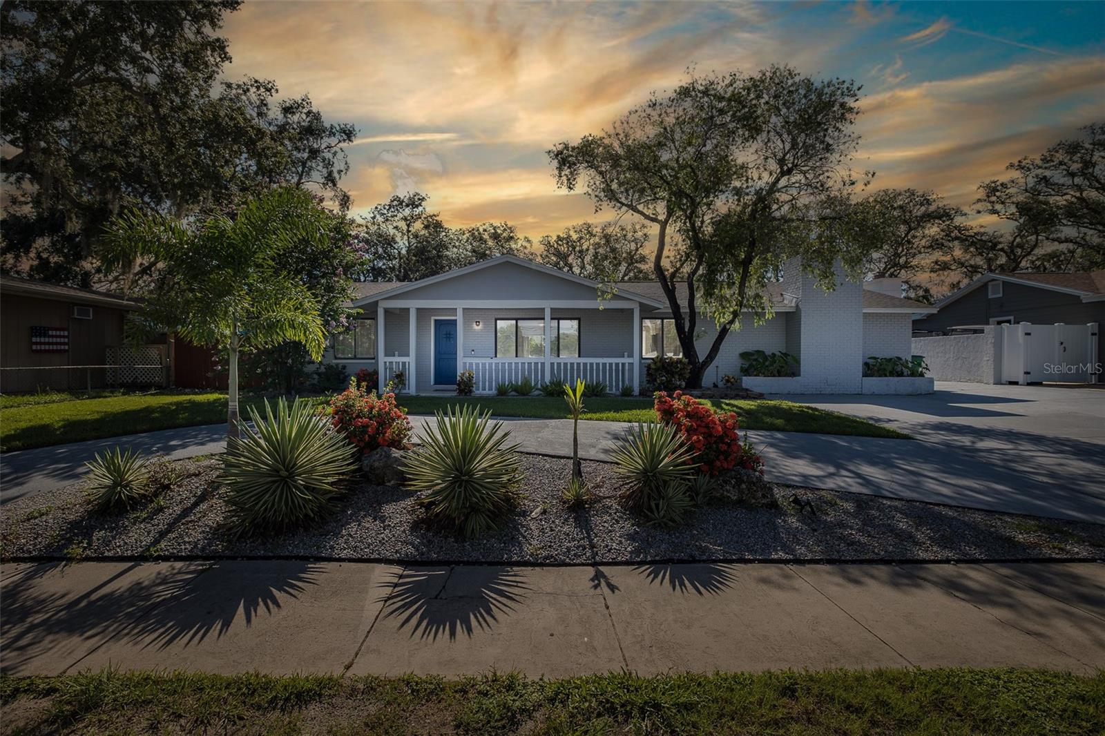 DE SOTO ESTATES - Residential