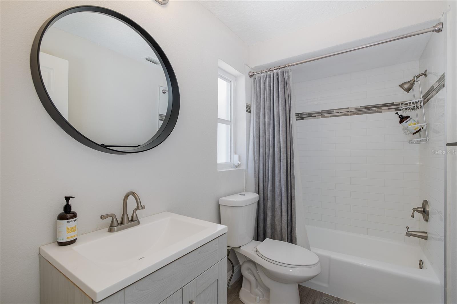DE SOTO ESTATES - Residential