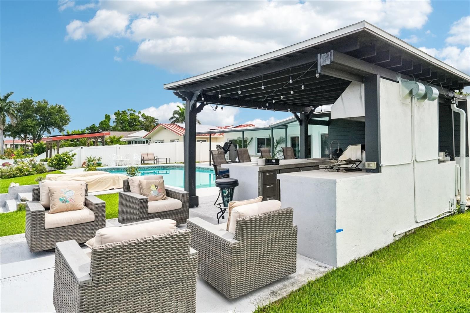 BROADWATER UNIT 2 BLK P - Residential