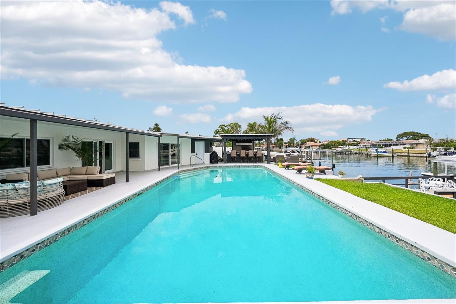 BROADWATER UNIT 2 BLK P - Residential