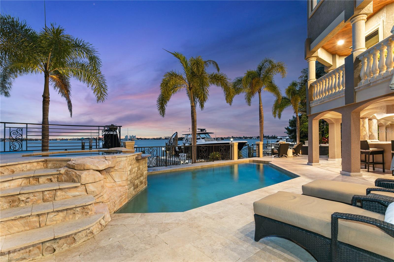 KIPPS COLONY ESTATES AT PASADENA YACHT/COUNTRY CL - Residential