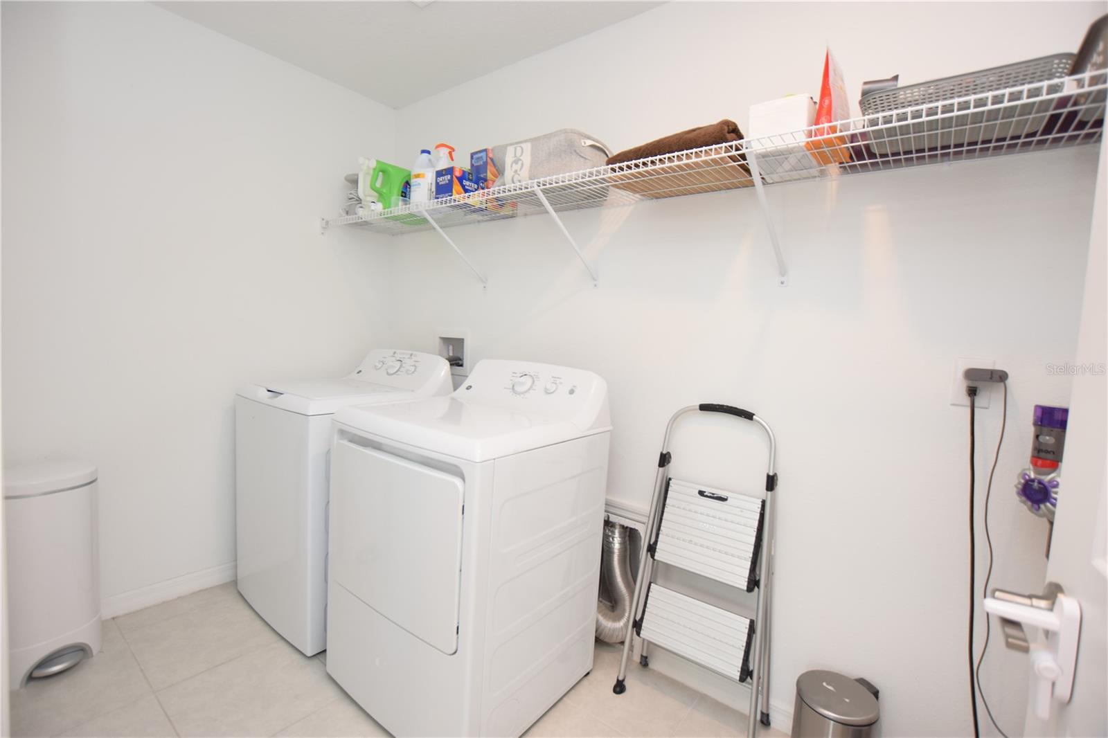 WIND MEADOWS SOUTH - Residential Lease