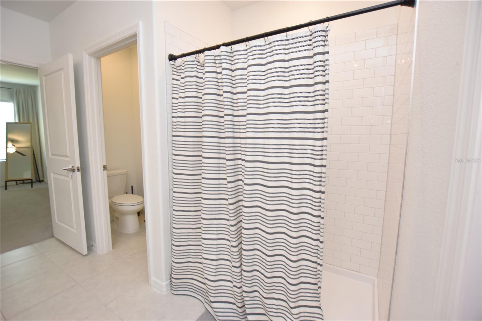 WIND MEADOWS SOUTH - Residential Lease