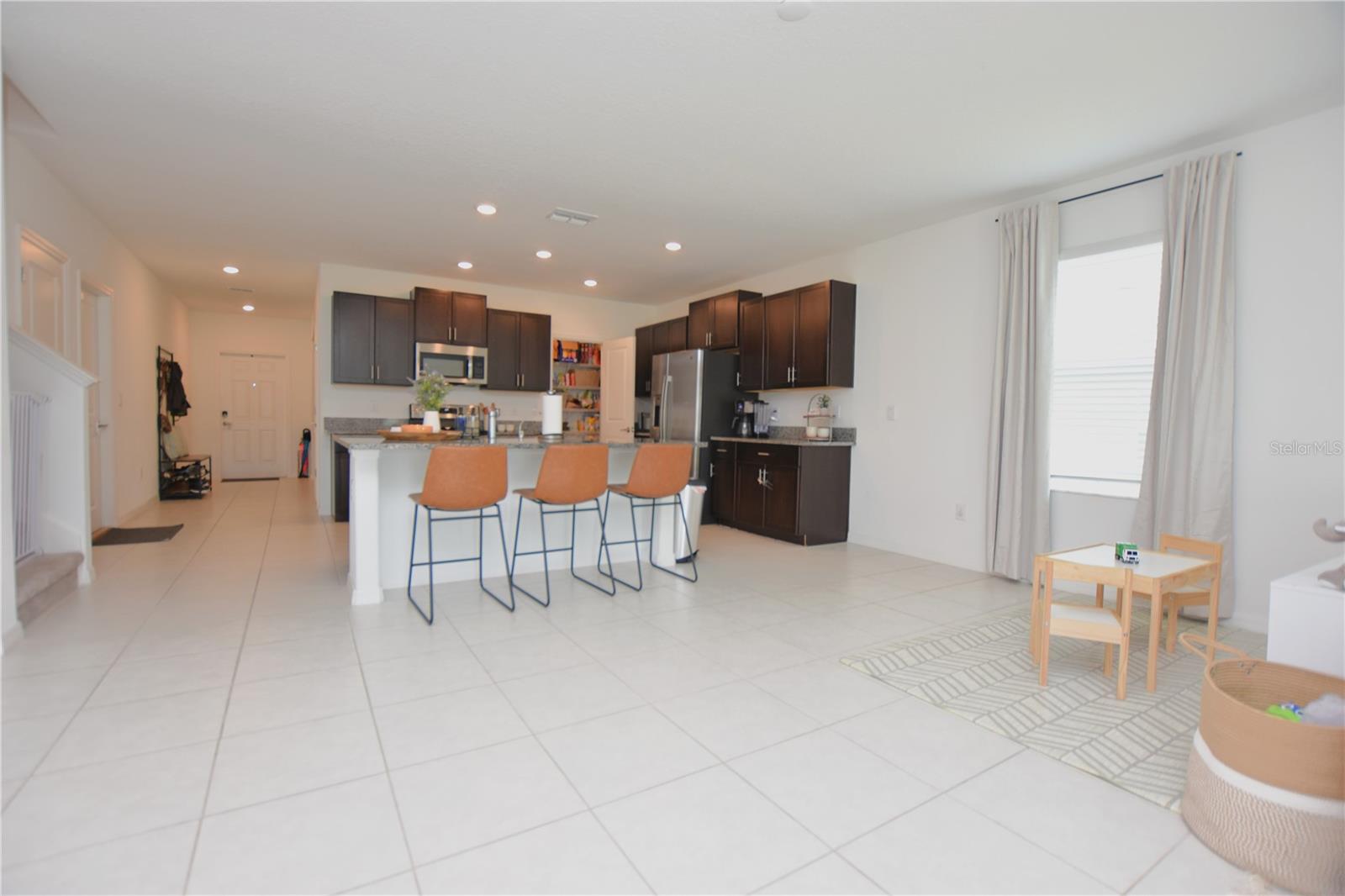 WIND MEADOWS SOUTH - Residential Lease