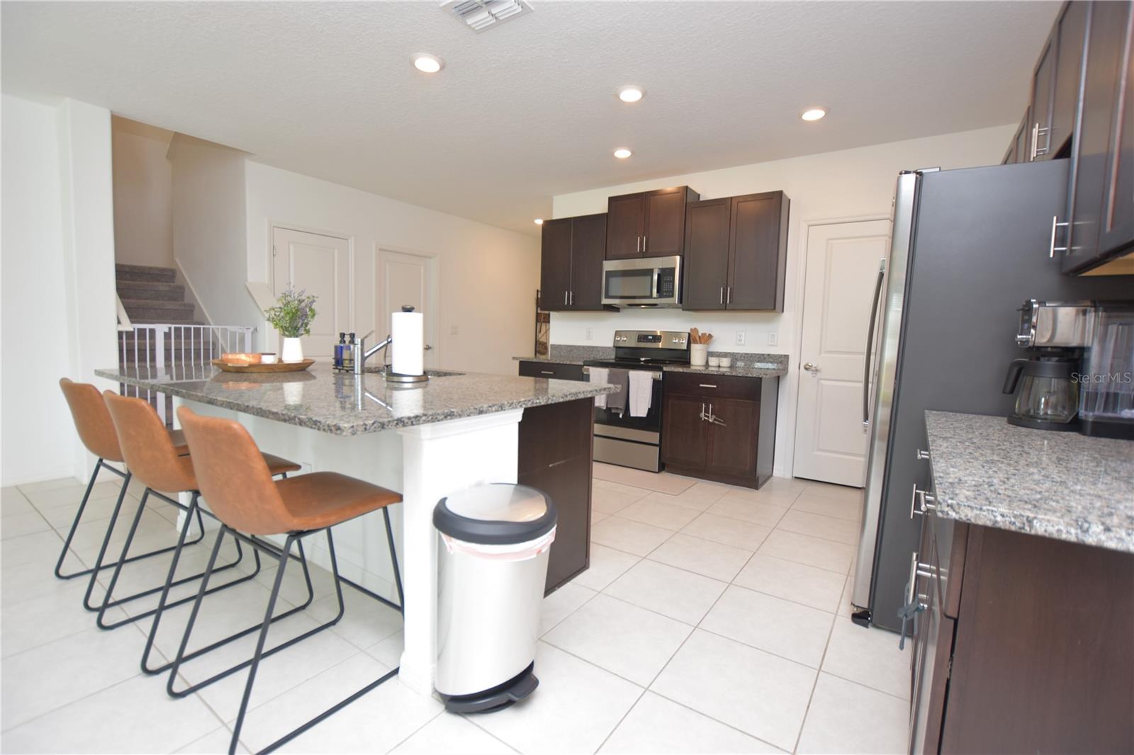 WIND MEADOWS SOUTH - Residential Lease
