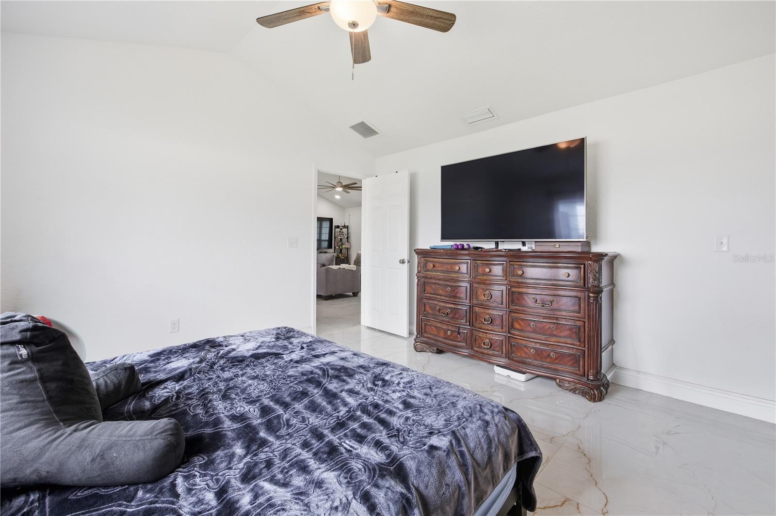 SILVER SPGS SHORES UN 18 - Residential