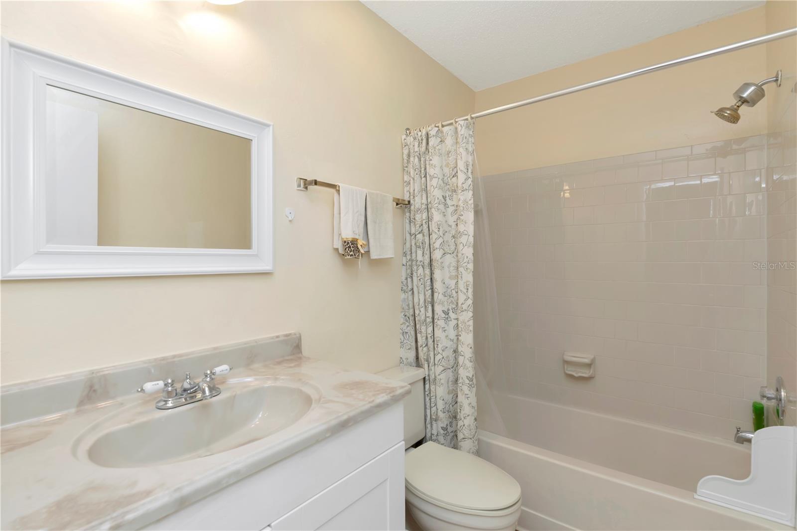 CARROLL OAKS - Residential
