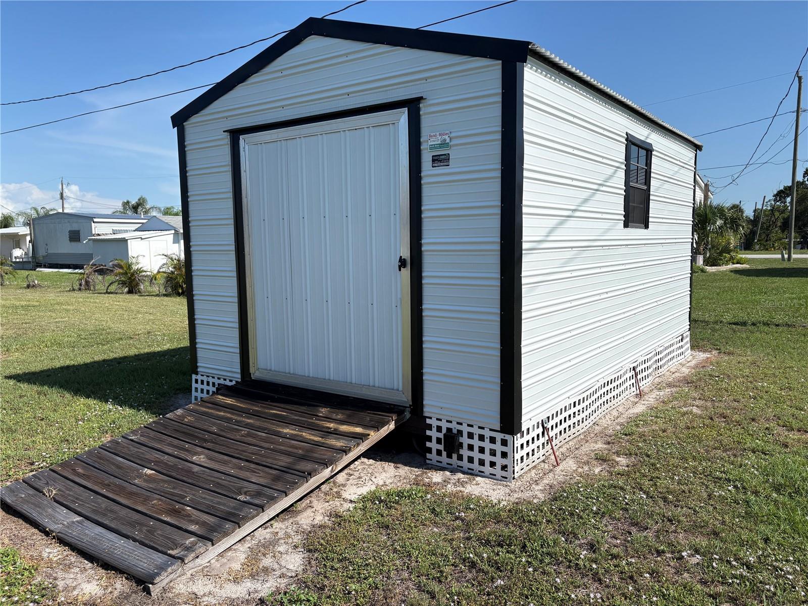 GILBERTS ADD PEACE RIVER - Residential