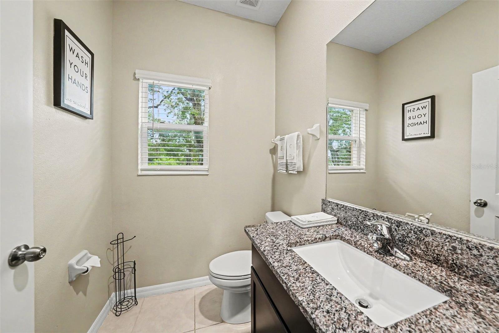 PALM RIVER TWNHMS PH 2 - Residential