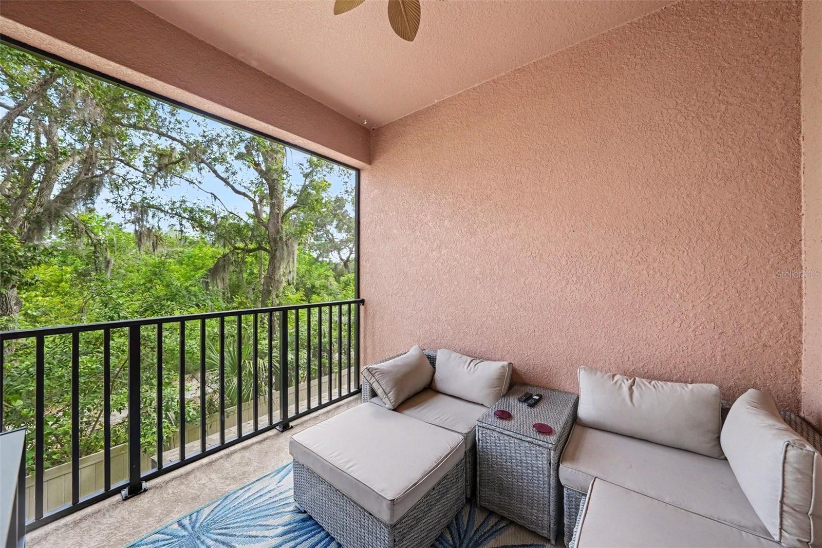 PALM RIVER TWNHMS PH 2 - Residential