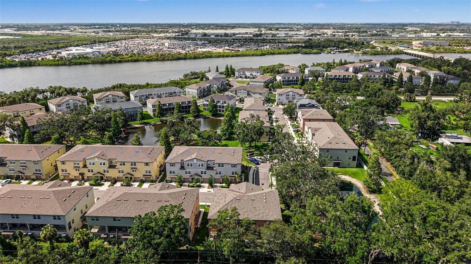 PALM RIVER TWNHMS PH 2 - Residential