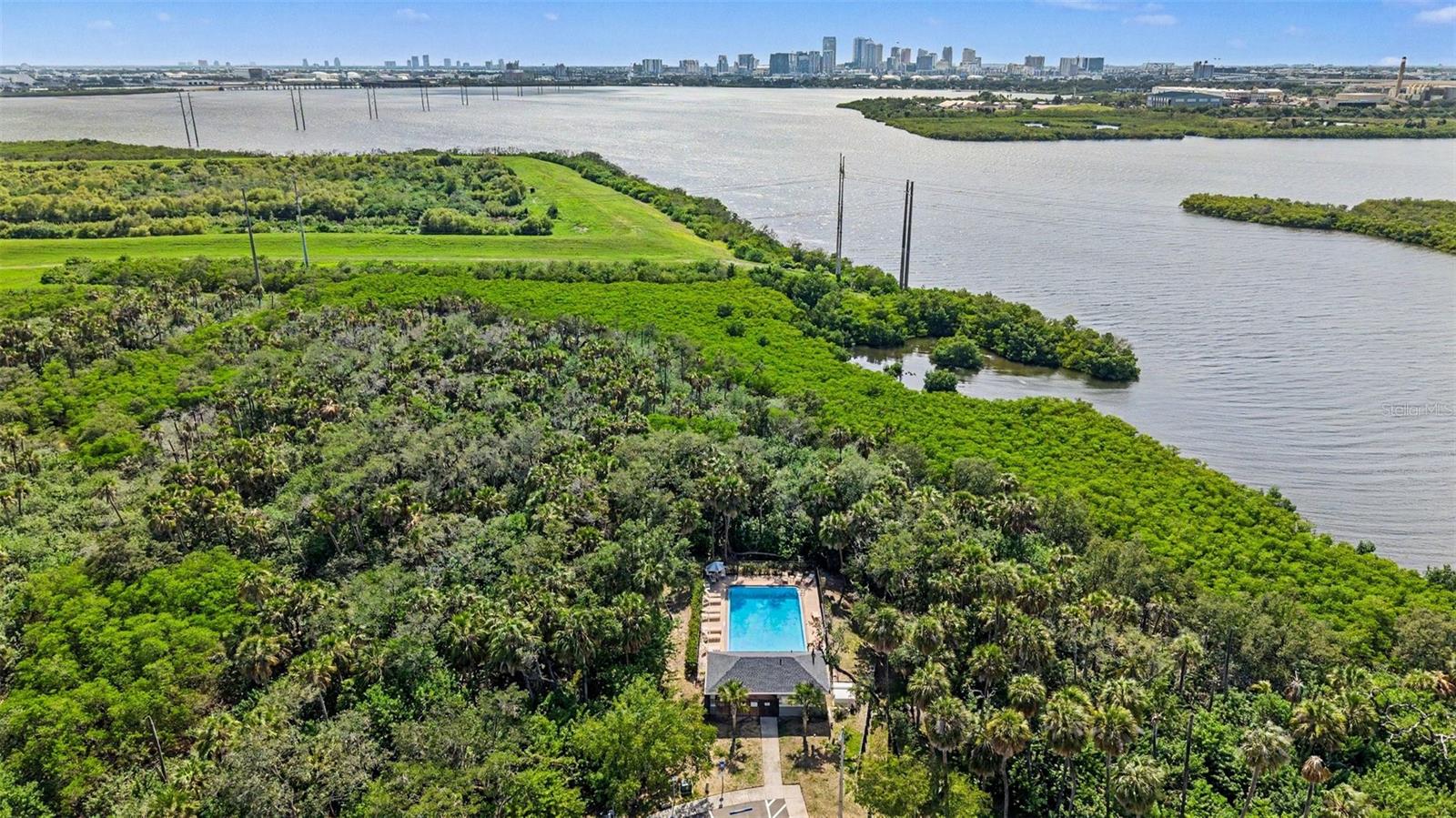 PALM RIVER TWNHMS PH 2 - Residential