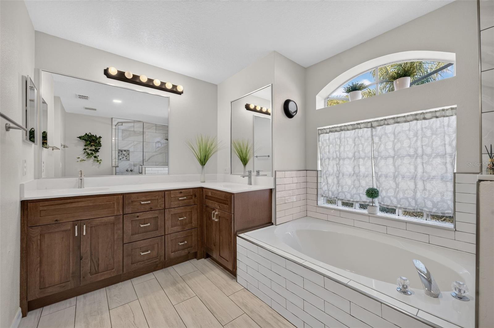 DELTONA LAKES UNIT 44 - Residential