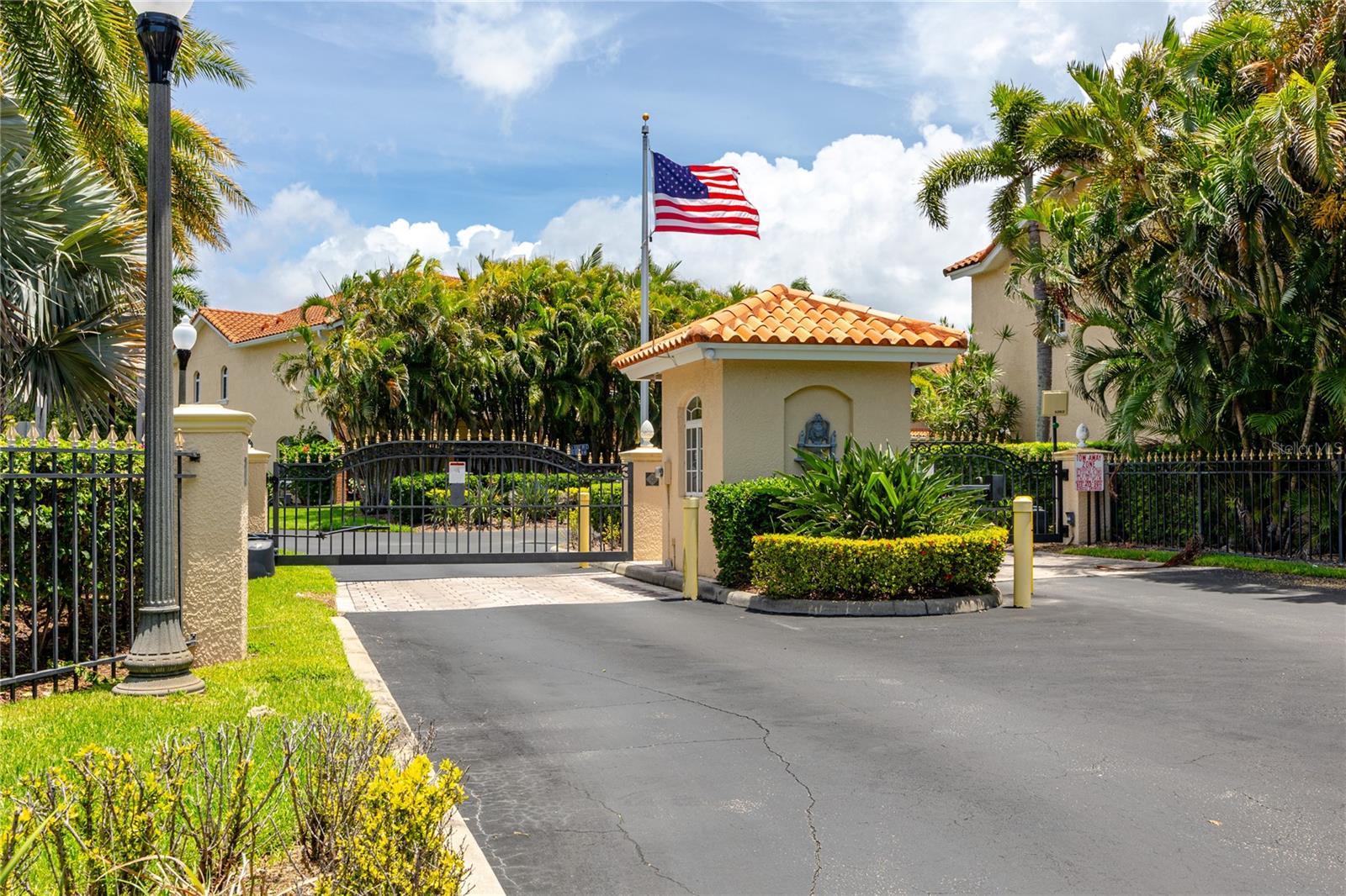 VILLAS DEL VERDE - Residential