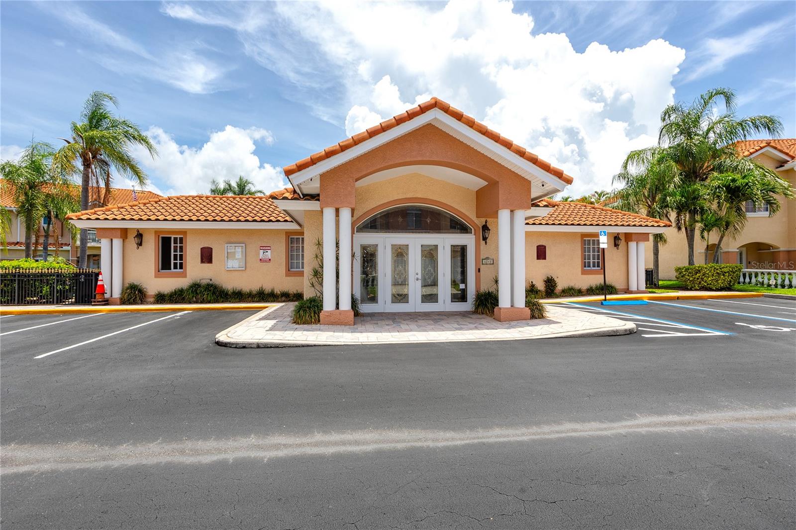 VILLAS DEL VERDE - Residential