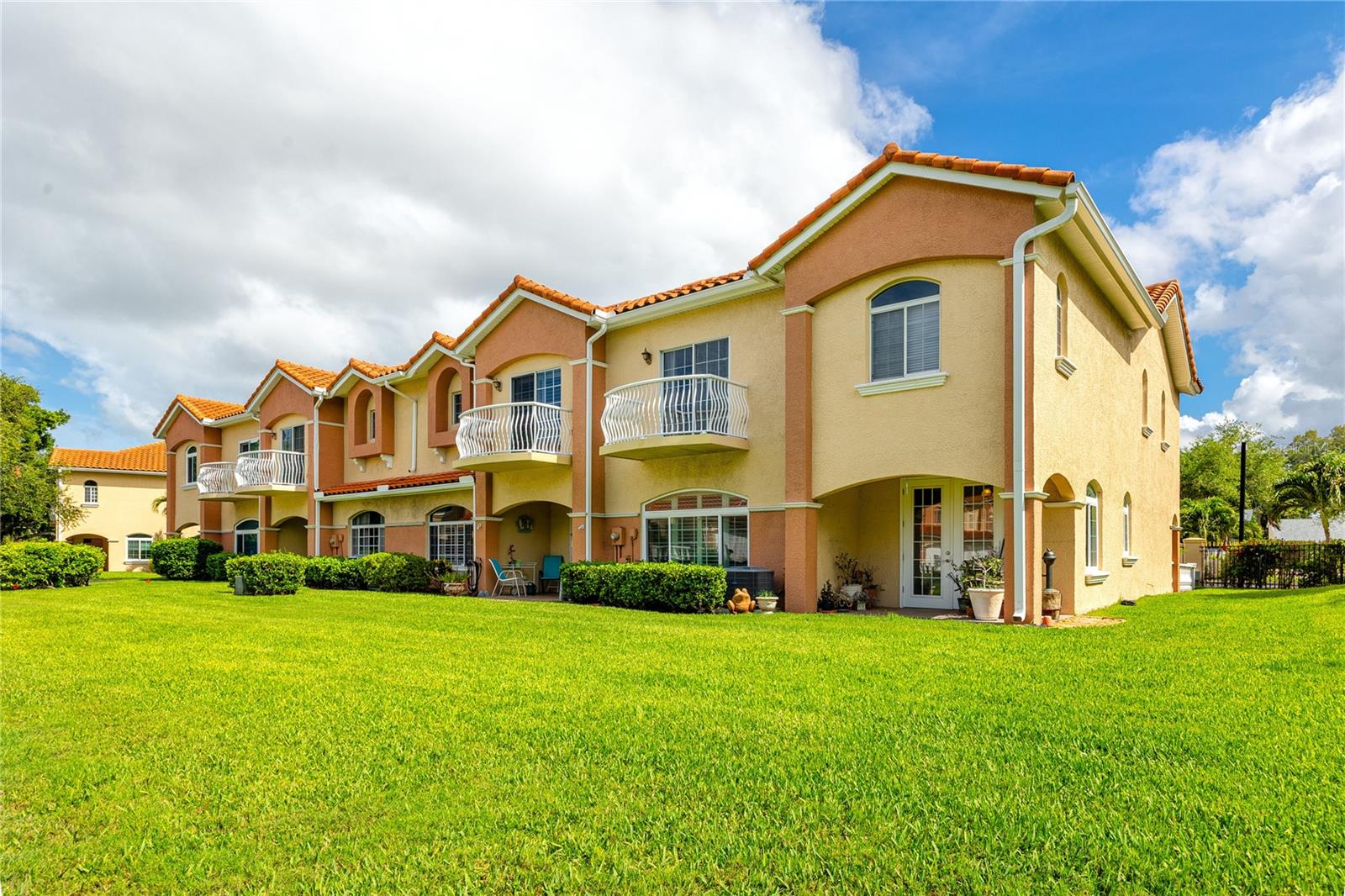 VILLAS DEL VERDE - Residential