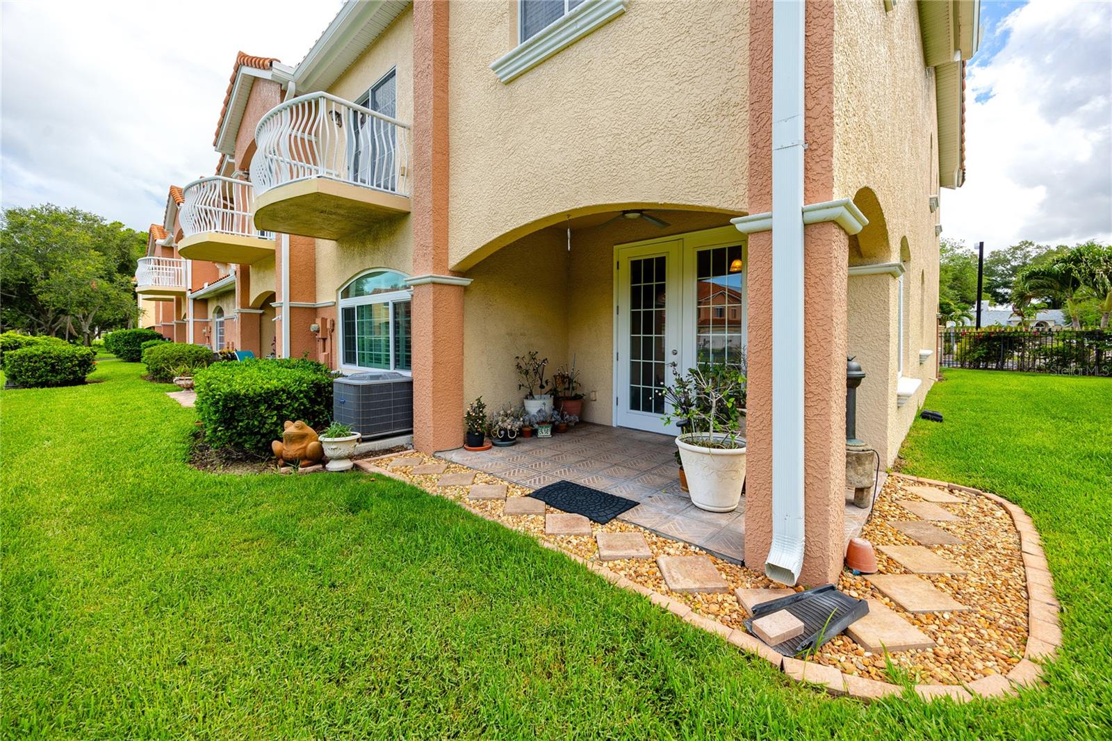VILLAS DEL VERDE - Residential