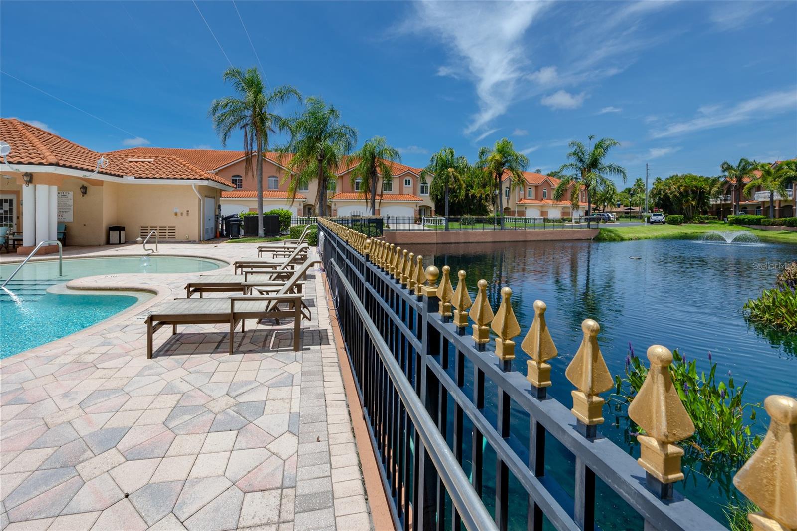 VILLAS DEL VERDE - Residential