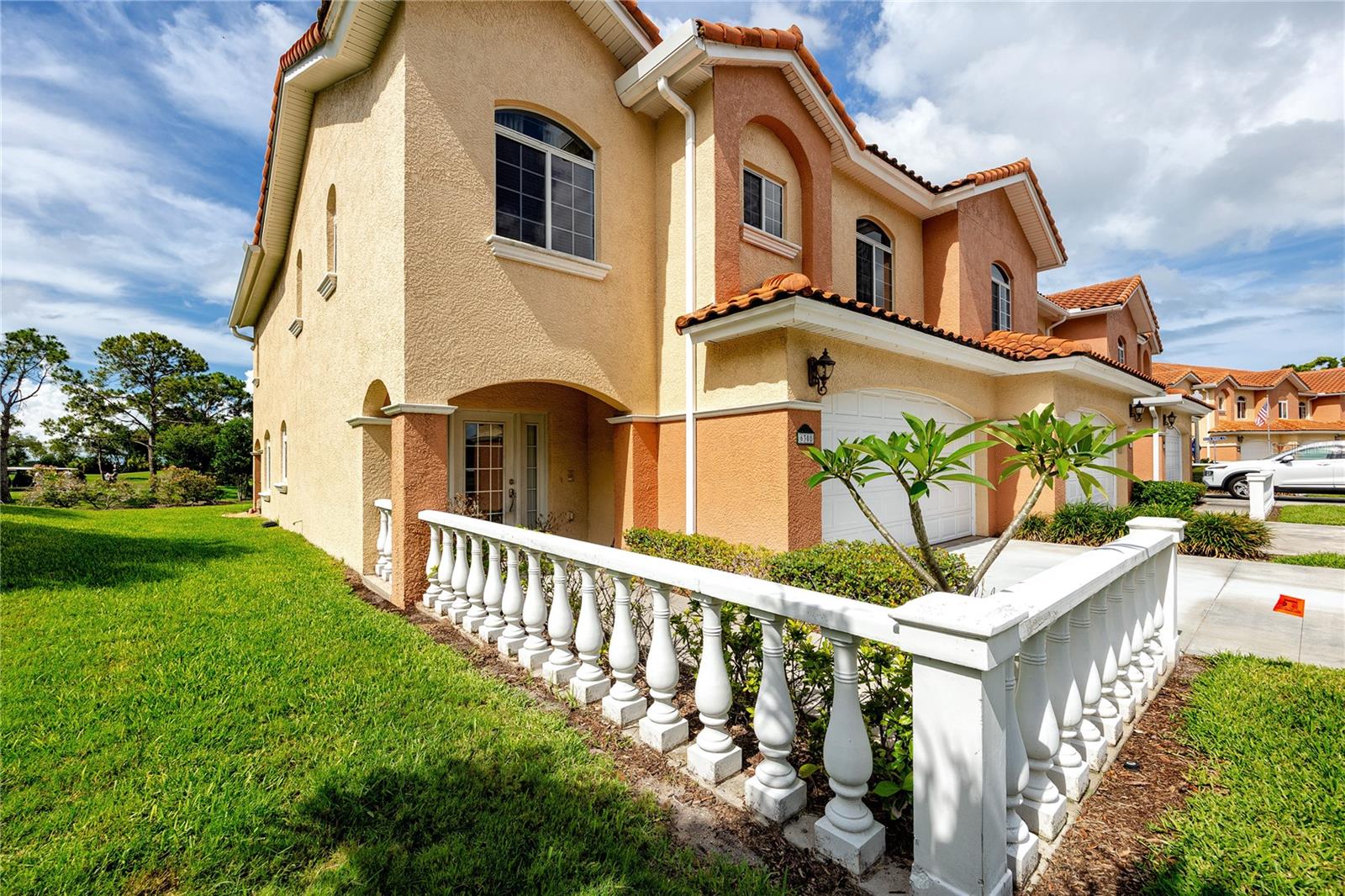 VILLAS DEL VERDE - Residential