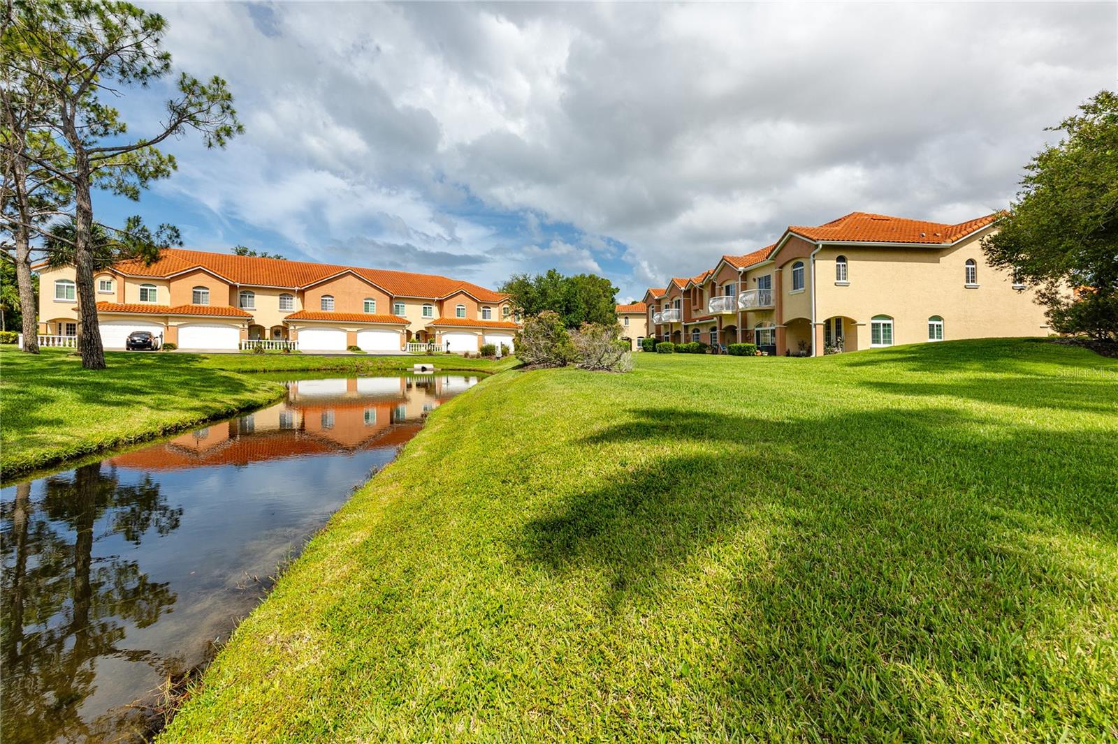 VILLAS DEL VERDE - Residential
