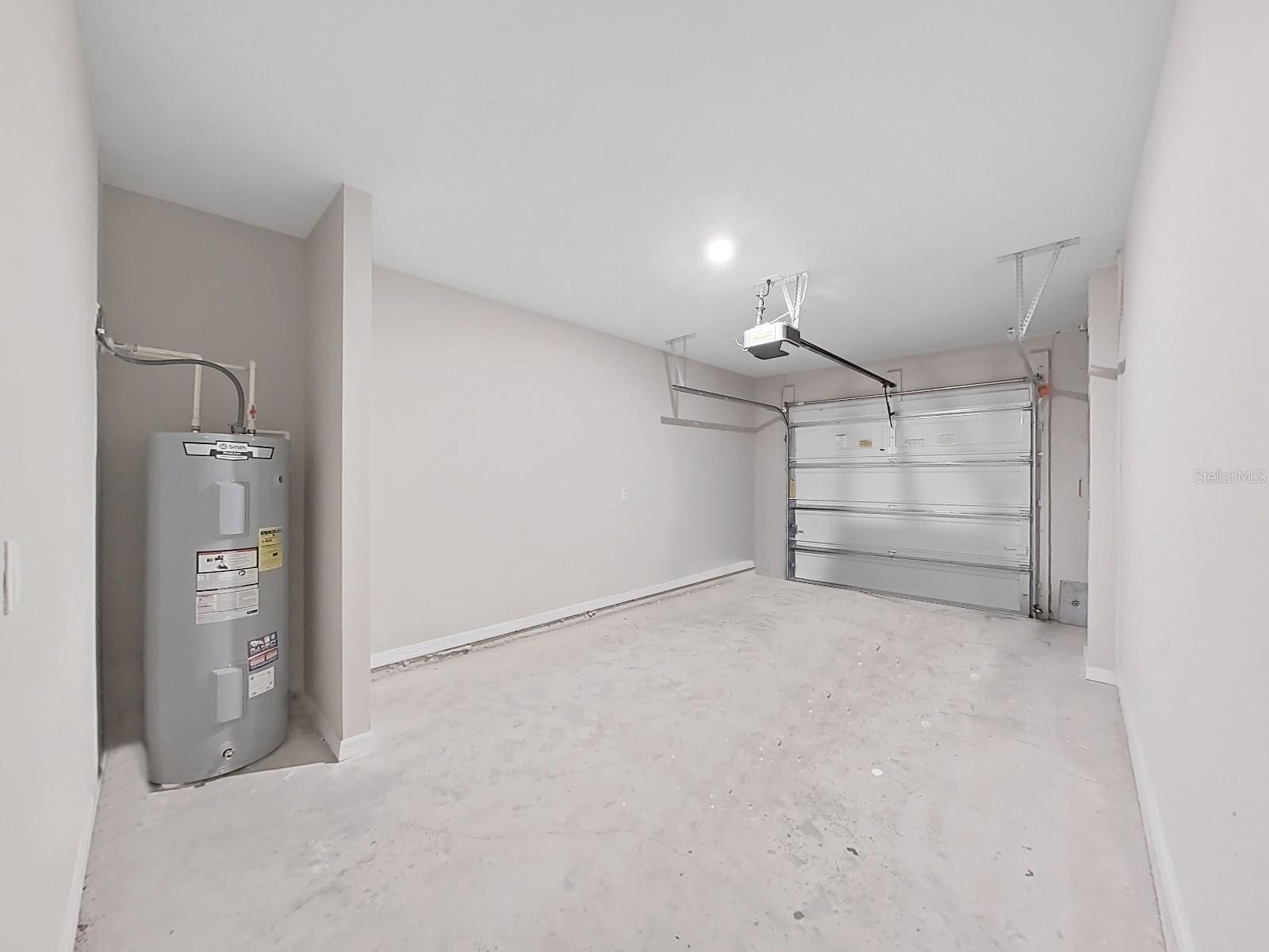 PRESTON OAKS TWNHMS PH 2 - Residential Lease