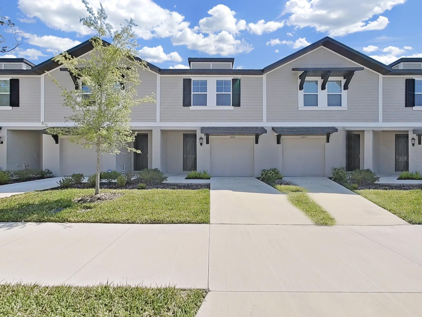 PRESTON OAKS TWNHMS PH 2 - Residential Lease