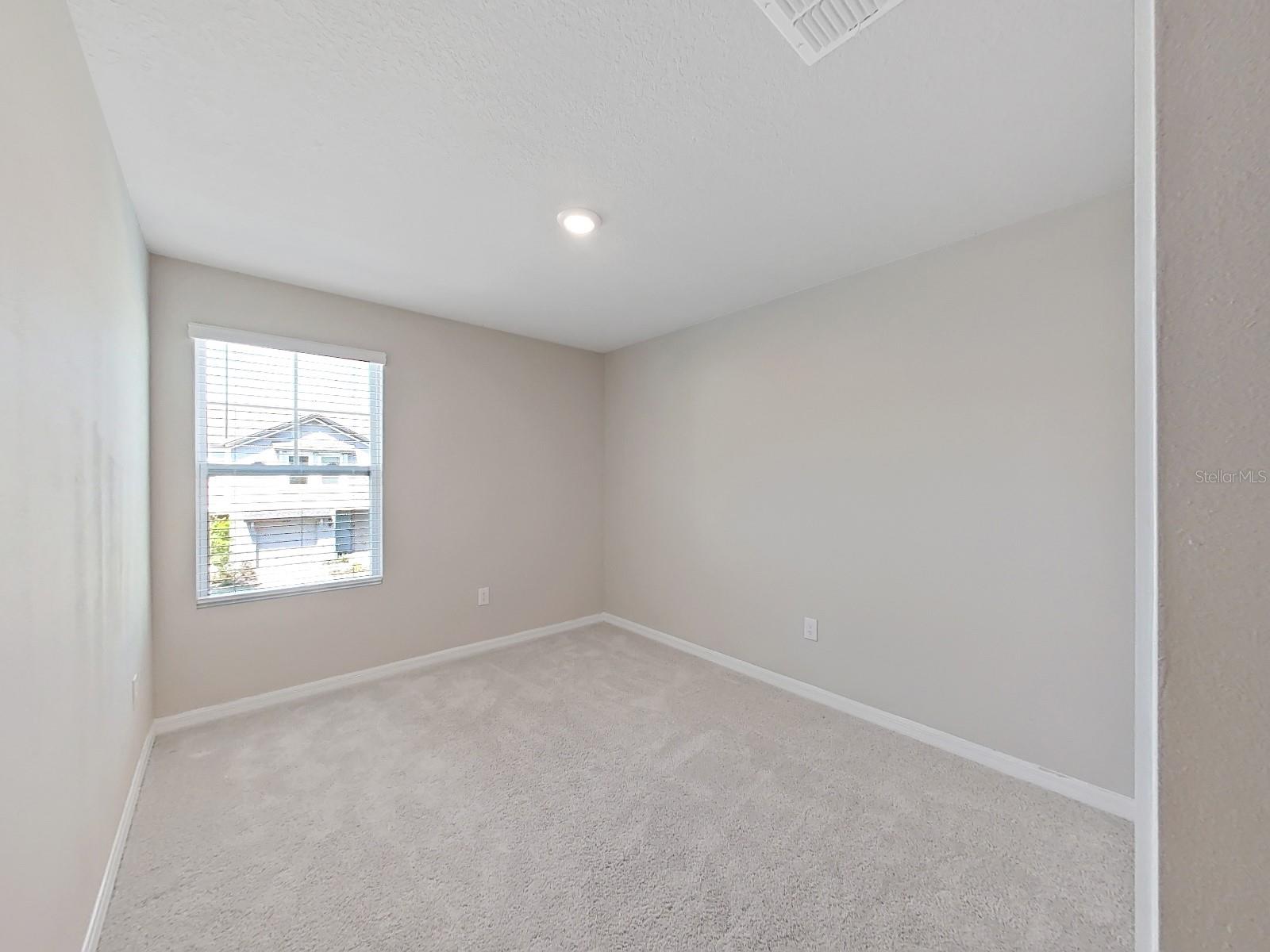 PRESTON OAKS TWNHMS PH 2 - Residential Lease